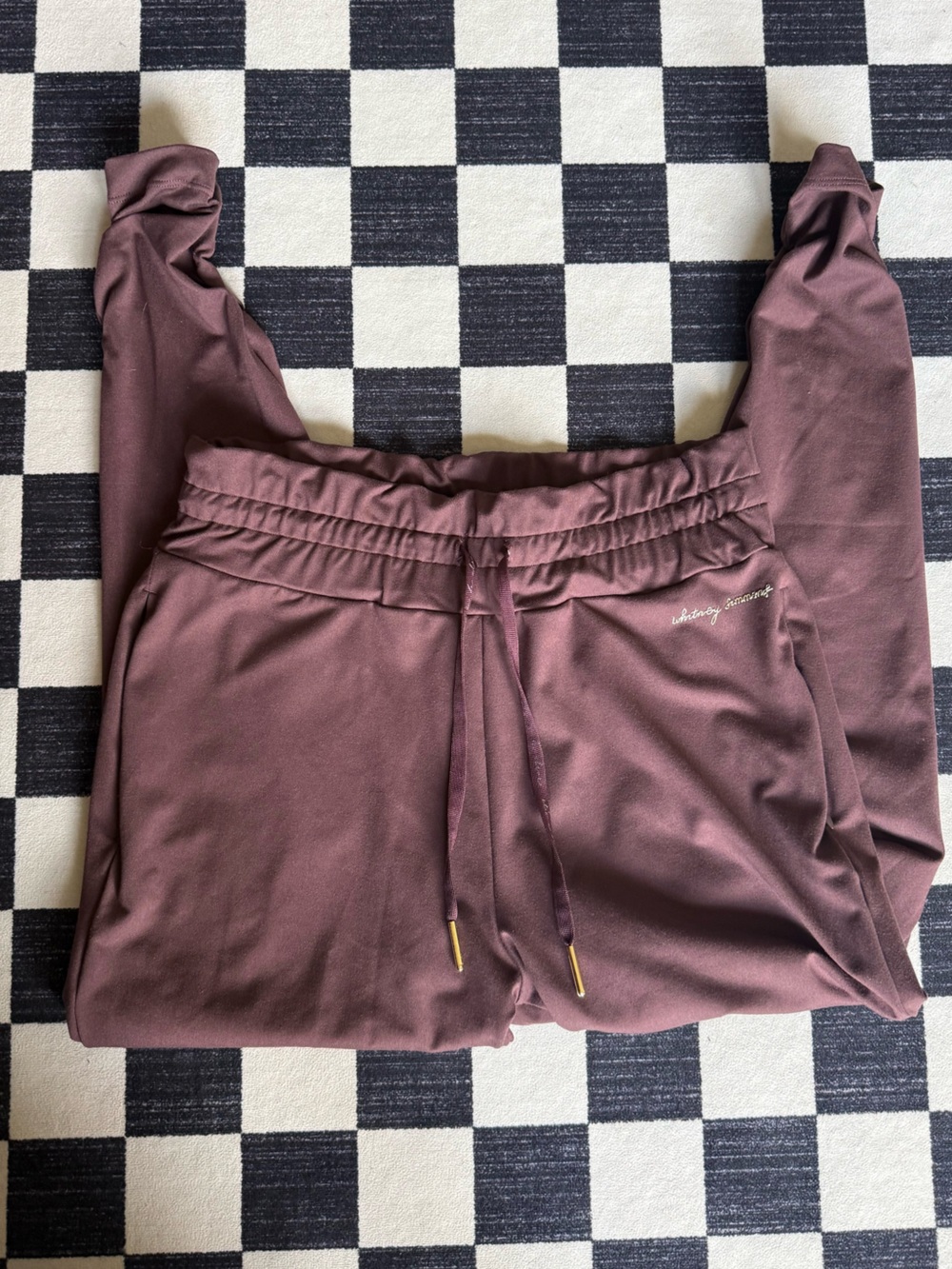 Gymshark like new joggers (M) - Picture 2 of 9